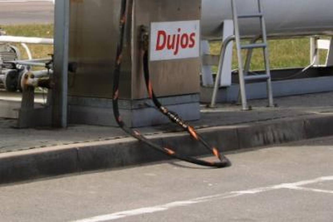 Automobilinių dujų kaina viršijo 1,8 lito