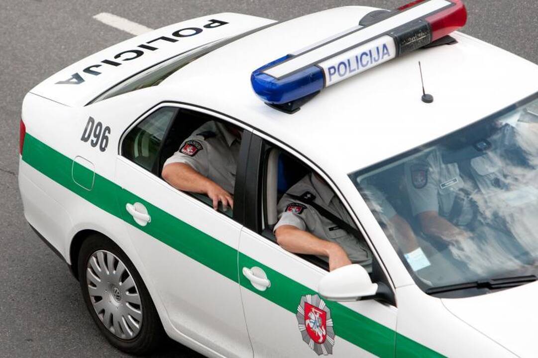 Vilniuje pro antro aukšto langą iškrito vaikas