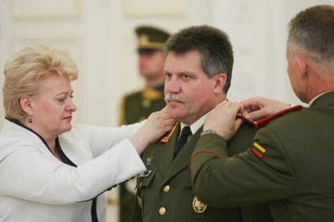 Prezidentūroje Sausumos pajėgų vadui J.V.Žukui suteiktas generolo majoro laipsnis