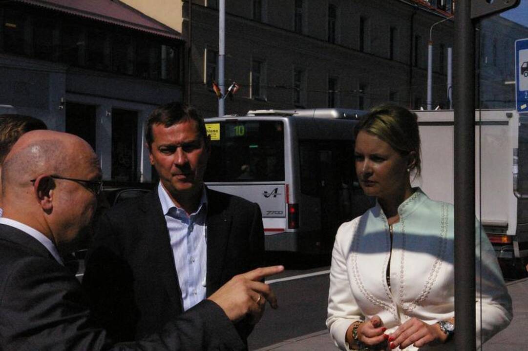 Stotelėse sostinėje - per 100 tūkst. Lt kainuojantys ekranai