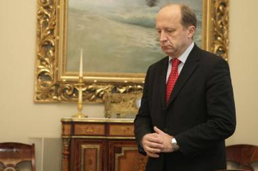 Vyriausybei gali prireikti skolintis iš gyventojų