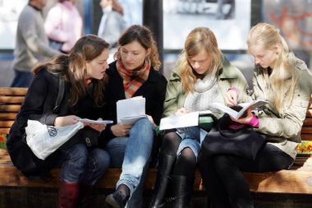 Stojantieji į aukštąsias mokyklas gali registruotis internetu