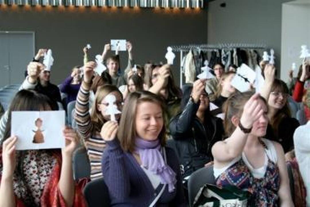 Moksleivius mokys prisivilioti sėkmę