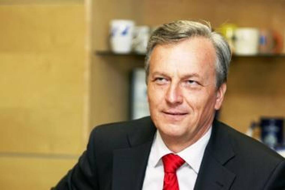 Seimo narys posėdžio metu buvo užsidėjęs medicininę kaukę