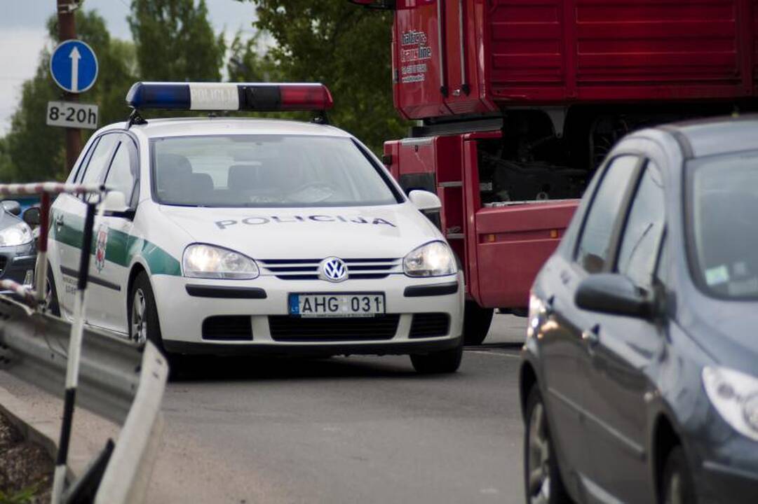 Kaune ties Amalių pervaža mirtinai sužalotas pėstysis