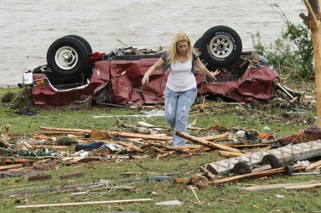 Oklahomoje ir Kanzase tornadai ir audros nusinešė septynias gyvybes