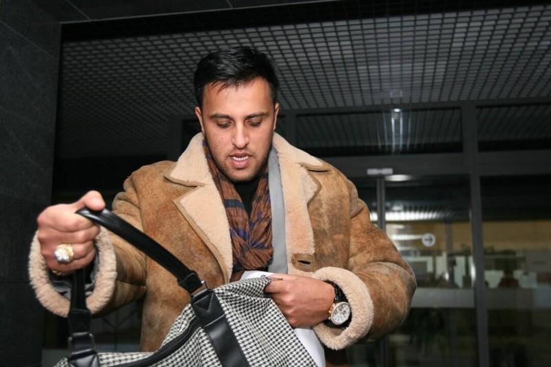 Radži senelio gimtadienyje sužinojo apie giminės turtus