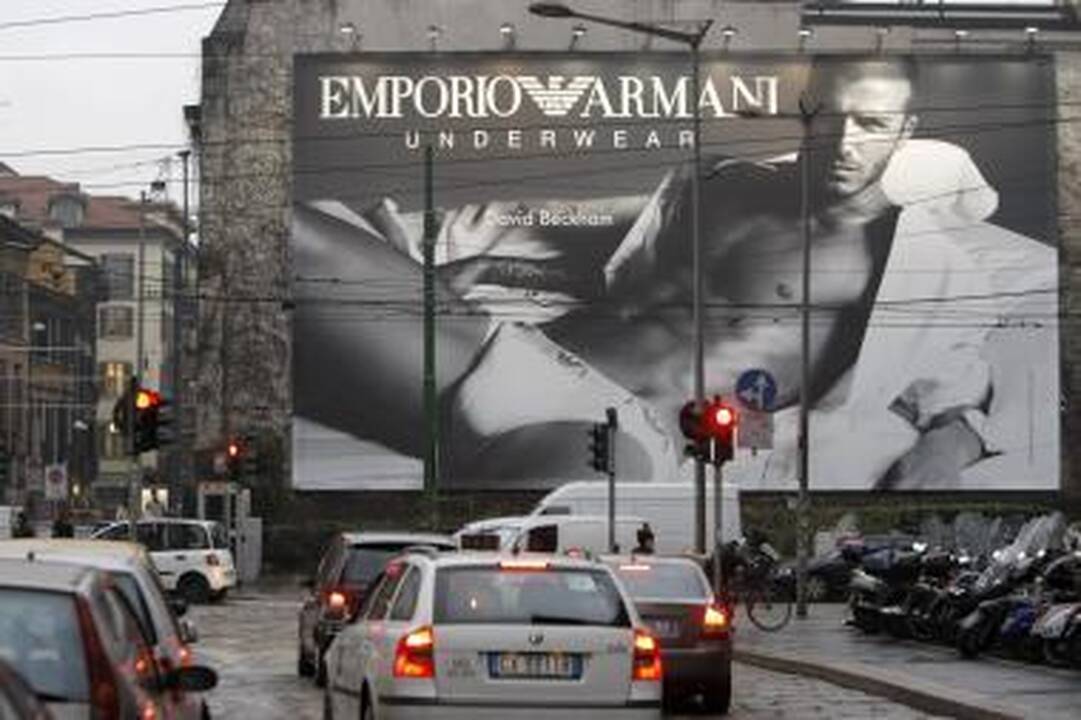 Viktoria Beckham reklamuos prabangius apatinius