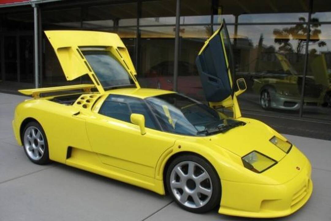 M. Schumacherio „Bugatti“ – aukcione