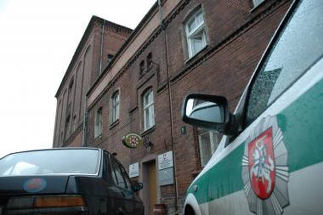 Pareigūnai kyšiais nesusigundė