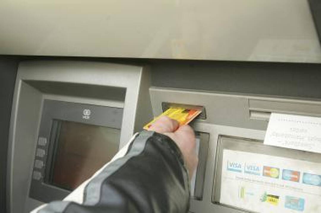 Bankomatai - priemonė slėpti nelegalias pajamas? (papildyta)