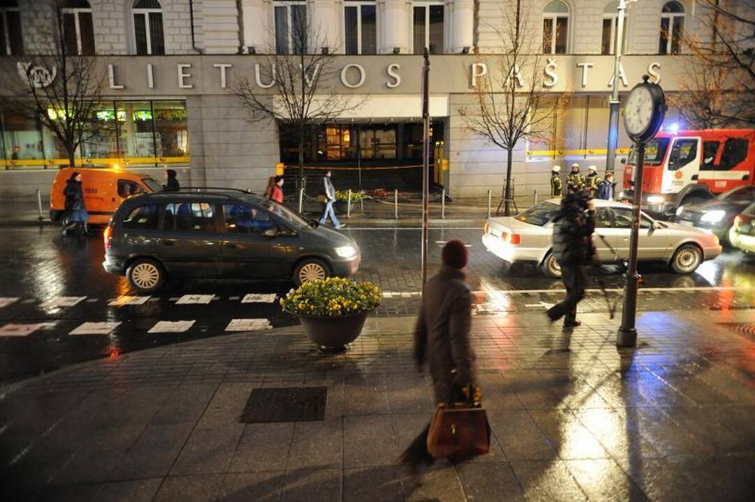 Specialiąsias tarnybas ant kojų sukėlė įtartinas siuntinys (papildyta)