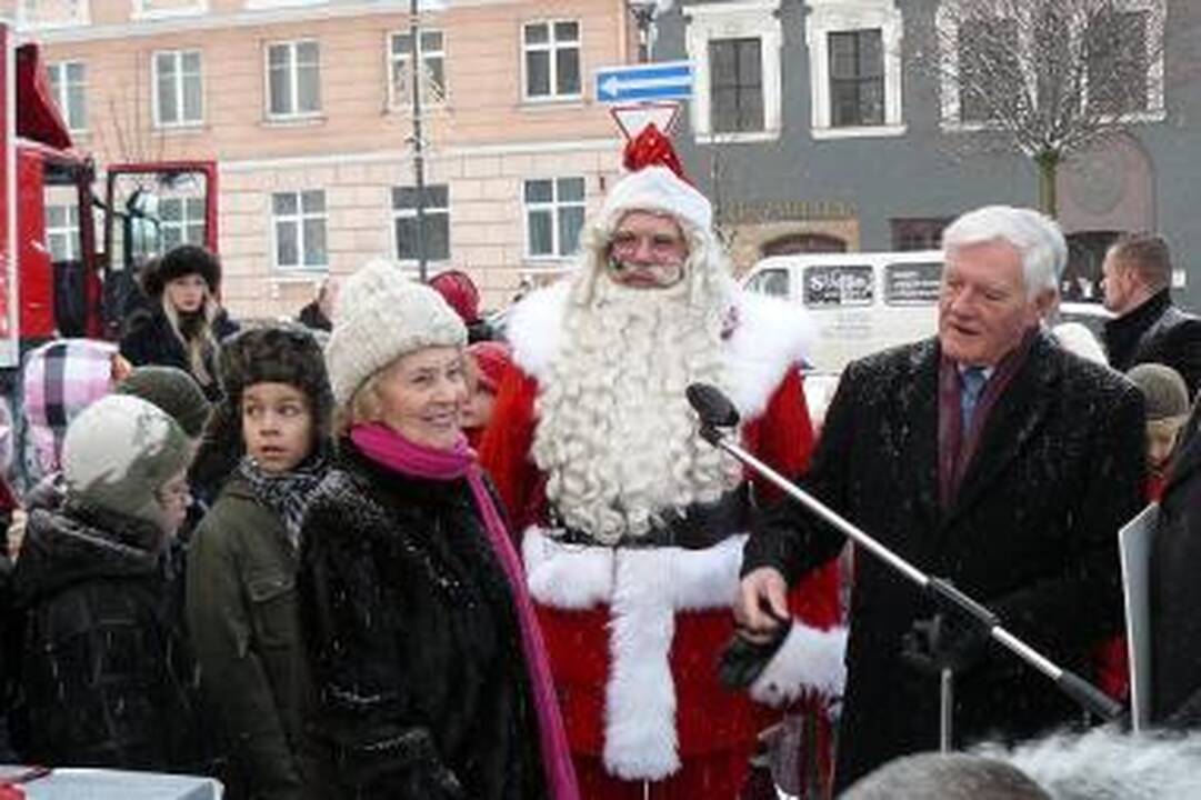 Tradicinis Kalėdų karavanas leidosi į kelionę