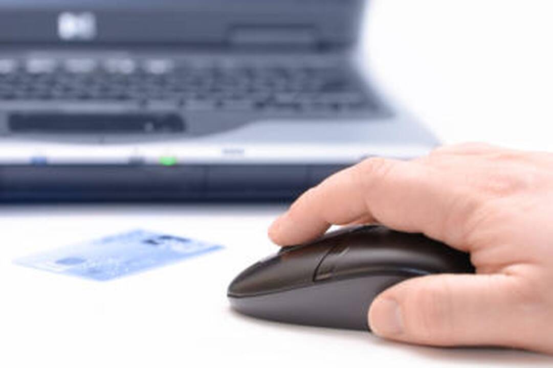 Lietuviai internete apsiperka rečiau negu europiečiai