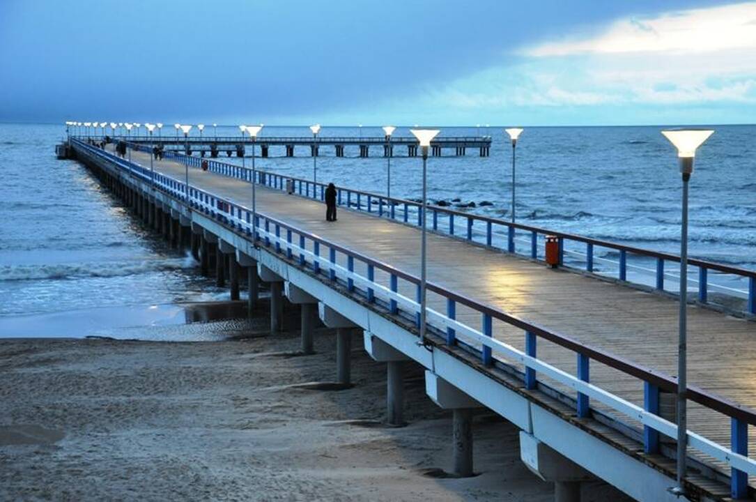 Palangoje į jūrą įkrito ir žuvo pagyvenusi neatpažinta moteris