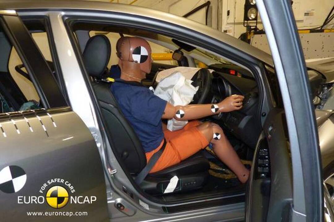 „Euro NCAP“ automobilius daužė dėl teisybės