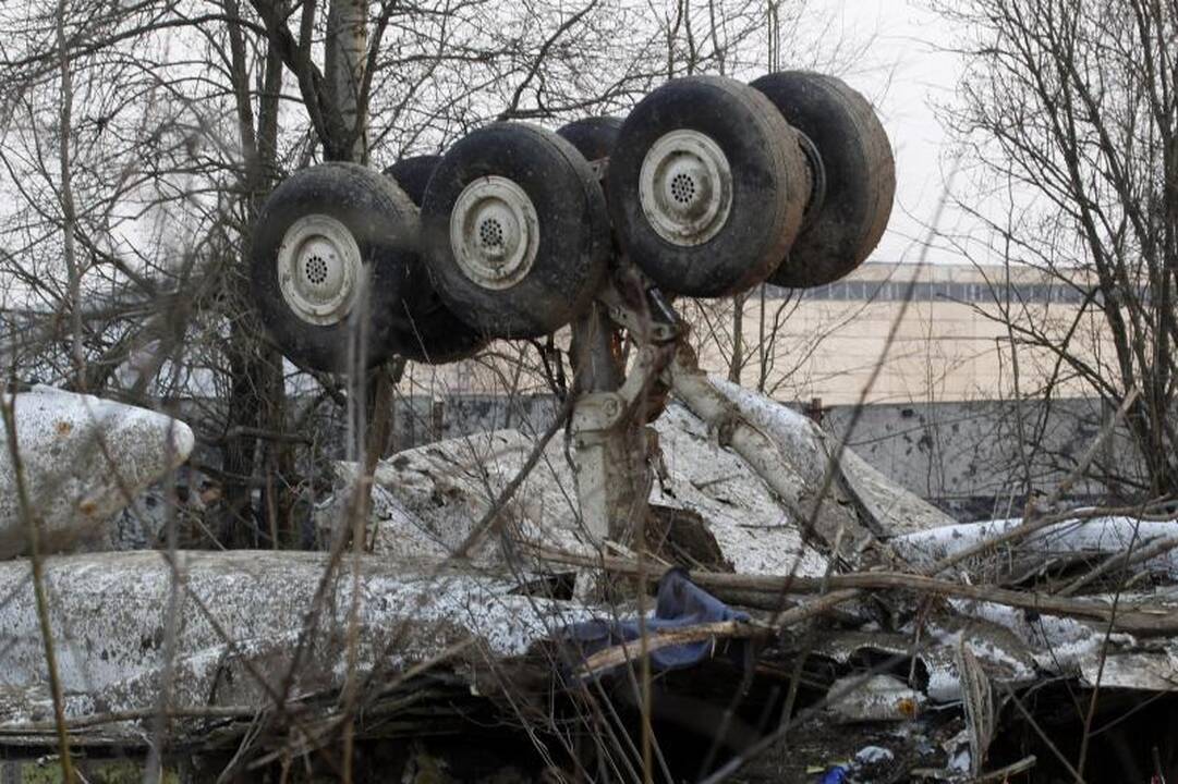 Lenkijoje po palaikų supainiojimo perlaidotas buvęs prezidentas