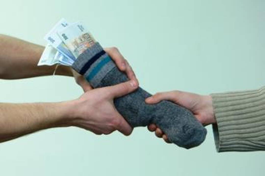 Greitųjų kreditų įmonės perima bankų praktiką