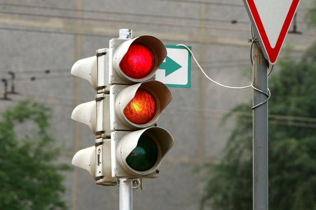 Šviesoforą prie geležinkelio stoties žada įrengti pavasarį