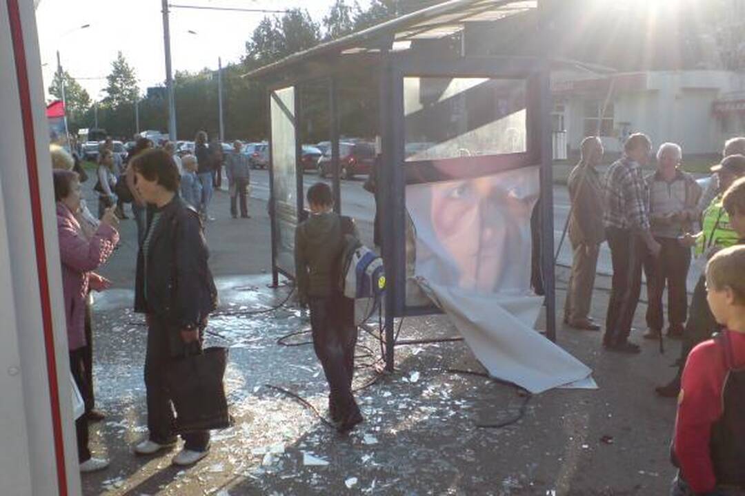 Dėl nuniokotų stotelių - apie 11 tūkst. skambučių