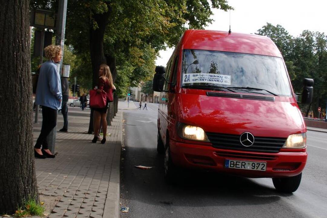 Mažųjų autobusų darbą sutrikdė protesto akcija (papildyta)