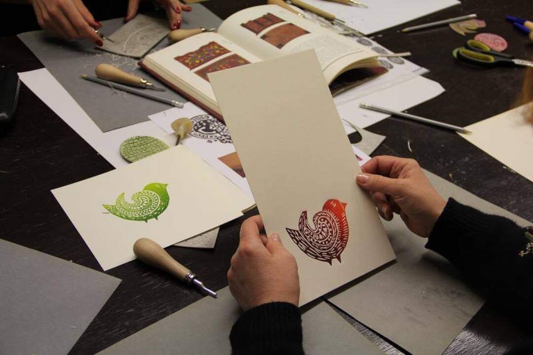 Muziejuje – šeštadieniniai grafikos užsiėmimai šeimoms