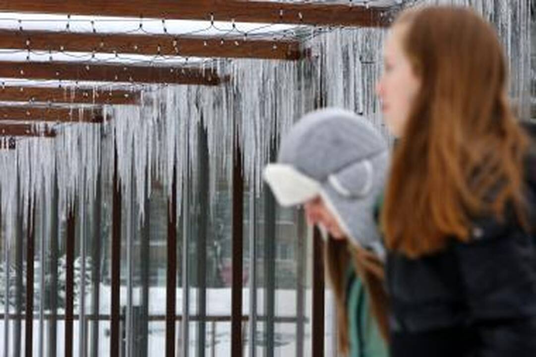 Varveklius ir susikaupusį sniegą turi pašalinti namų savininkai
