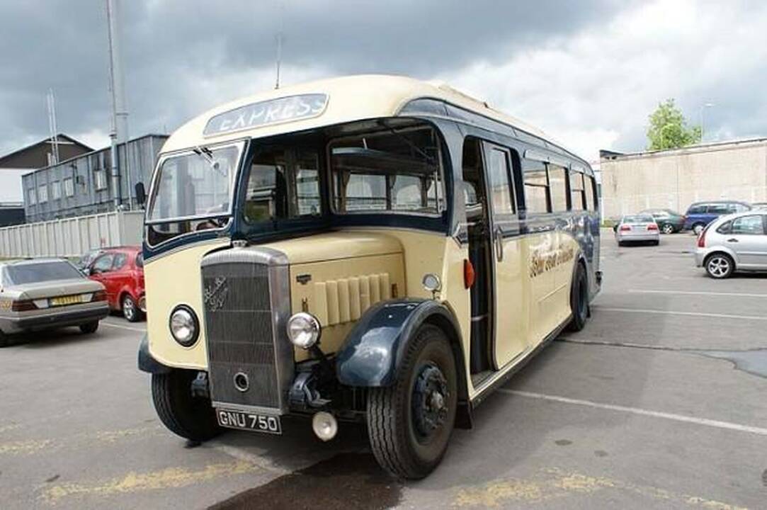 Sendaikčių turguje – autentiški autobusai iš Anglijos