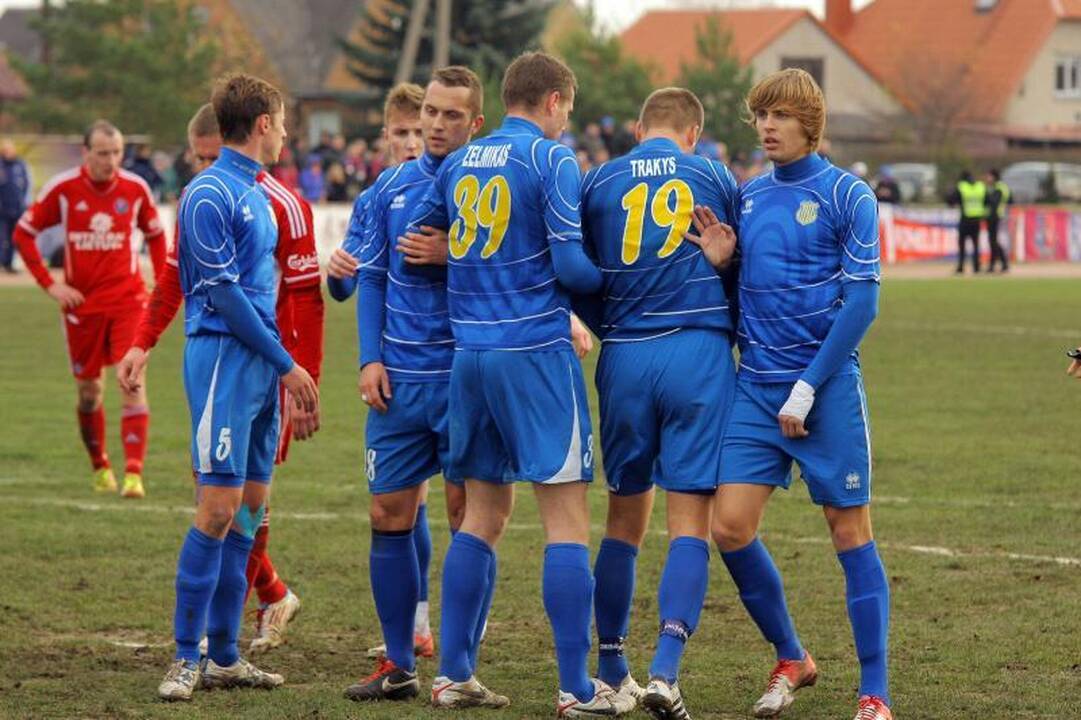 Lietuvos futbolo fenomenas: mažo miestelio klubas virkdė ir favoritus