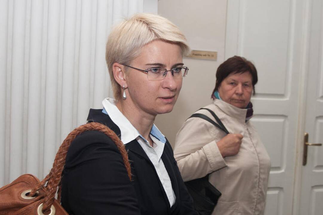 Teismas aiškinasi, ar L.Stankūnaitė tikrai apšmeižė N.Venckienę