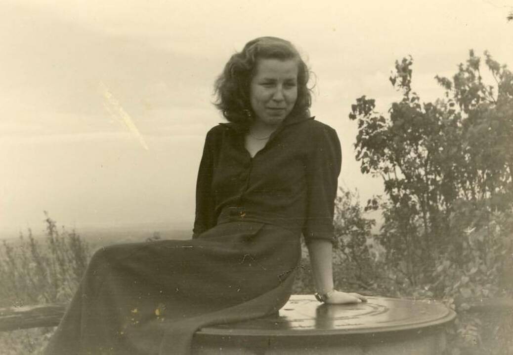 Literatūrologė: Liūnė Sutema buvo atskiras poezijos žemynas