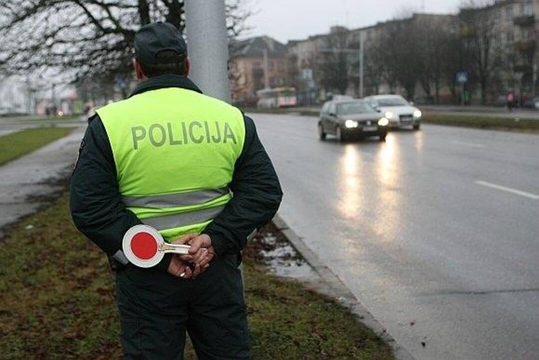 Per ateinančius laisvadienius policija stiprins patruliavimą