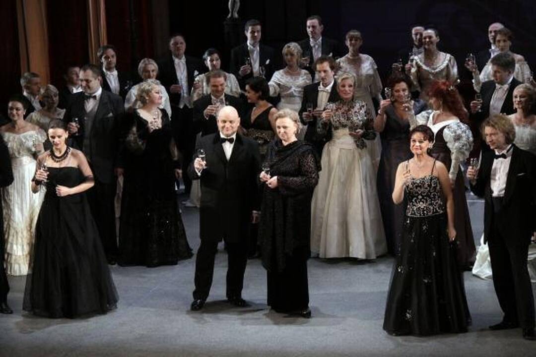 Kauno muzikinio teatro 70-mečio koncerte - baleto parodija