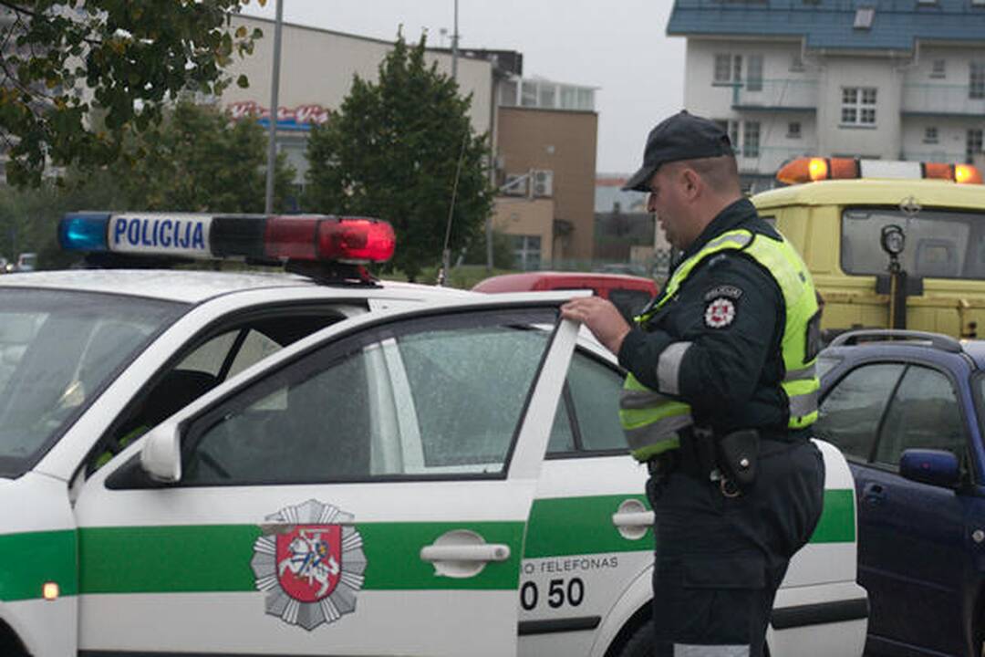 Kaune per avariją sužeista moteris ir trejų metų berniukas