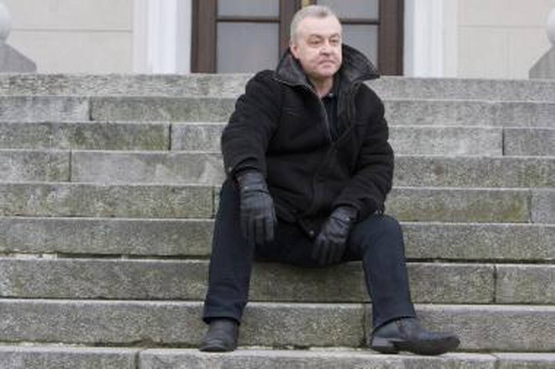 S.Siparis apie nuotykius su moterimis galėtų pasakoti savaitę