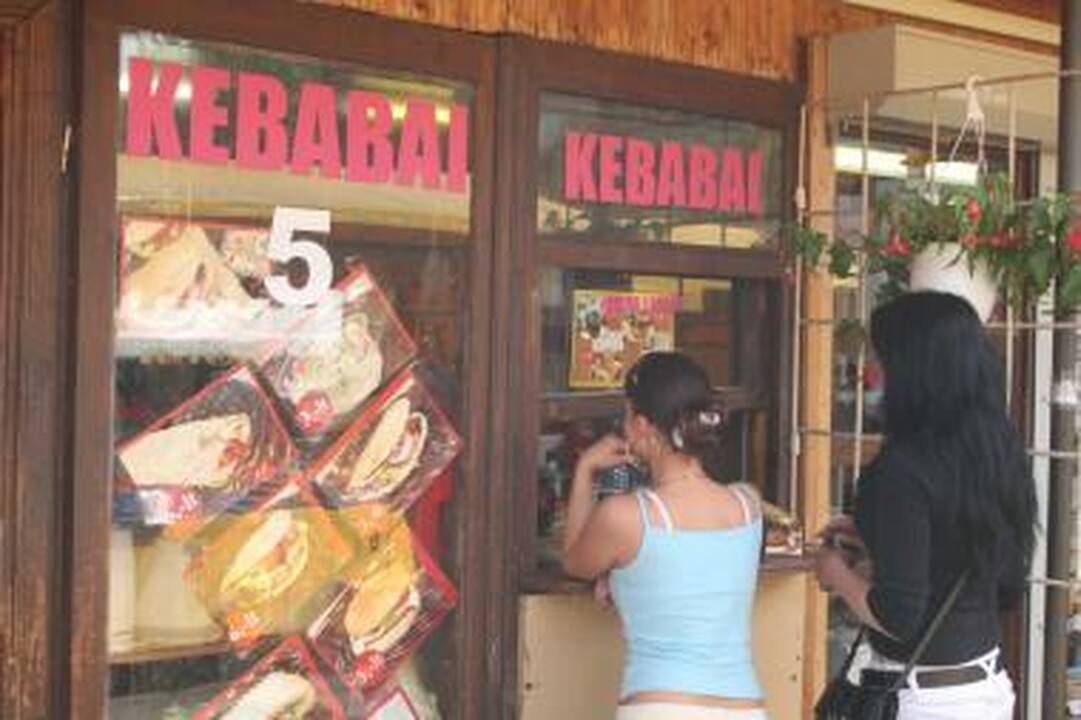 Šiauliuose dėl grubių pažeidimų uždarytos 2 kebabinės