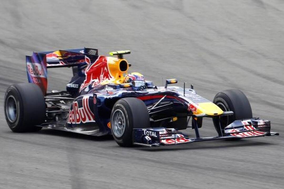 Už „Formulės-1“ trasos: Markas Webberis