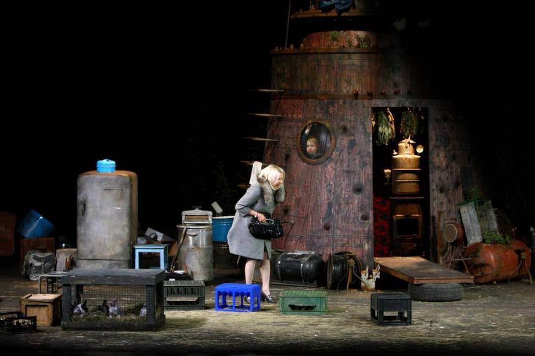 Teatro premjeroje „Jeruzalė“ – pašaipus žvilgsnis į šių dienų pasaulį