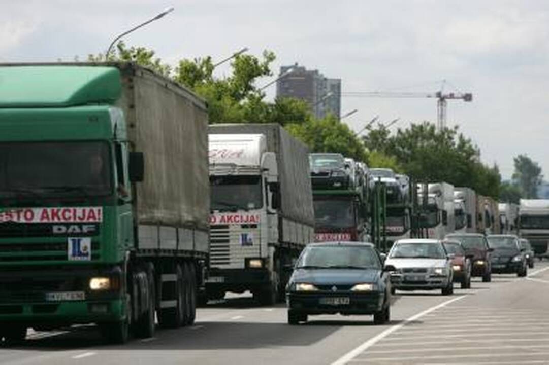 Vežėjai priversti laukti Rusijos pasienyje