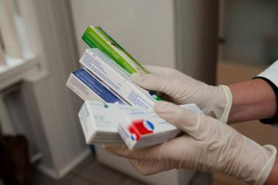 Pradėti reguliuoti vaistų antkainiai