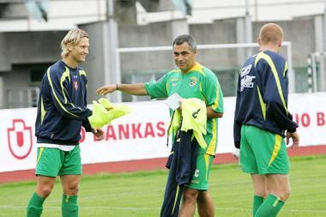 Futbolo rinktinė turės verstis be M.Stankevičiaus