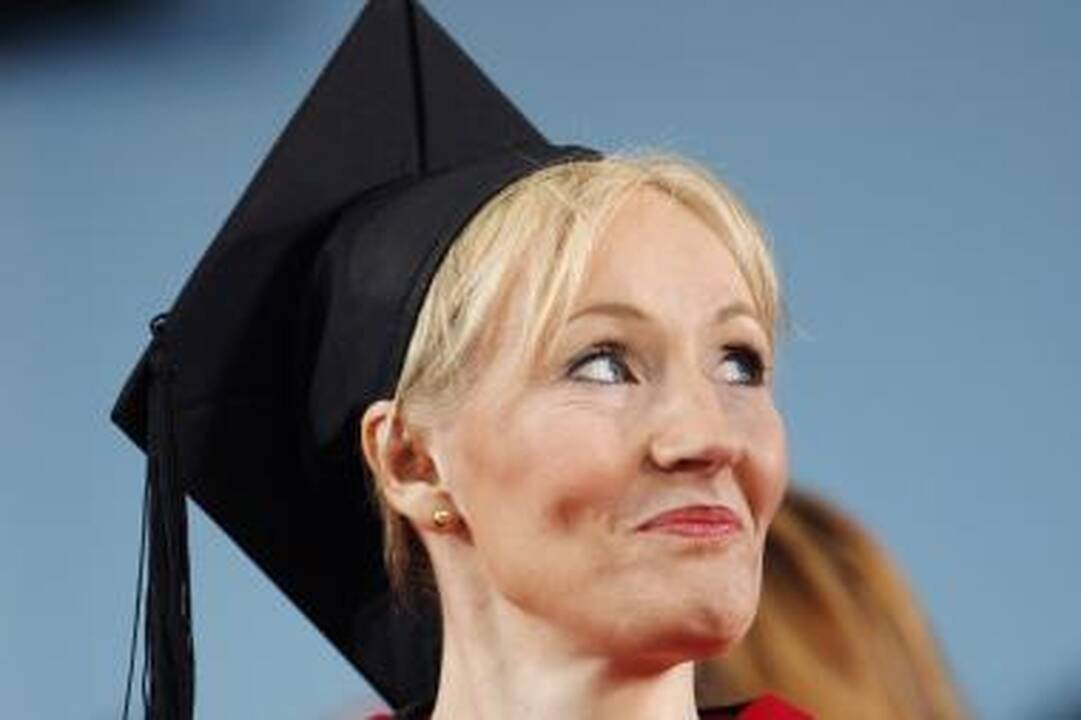 H.Poterio autorė partijai skyrė milijoną svarų