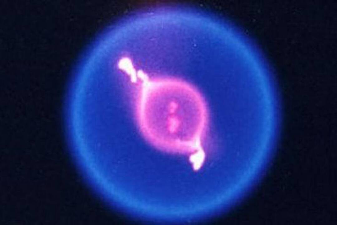 Kosmoso stotyje astronautai eksperimentavo su ugnimi