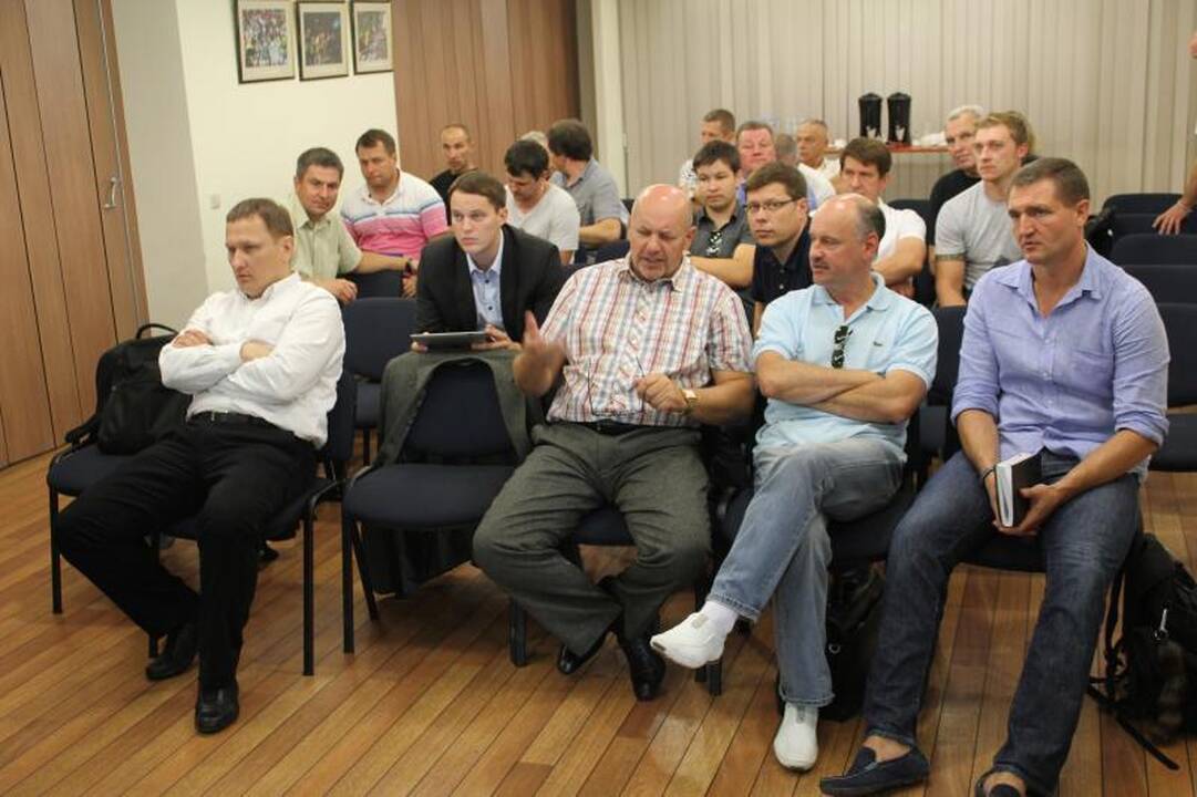 Šalies ledo ritulininkai išsirinko naują „seną“ valdžią