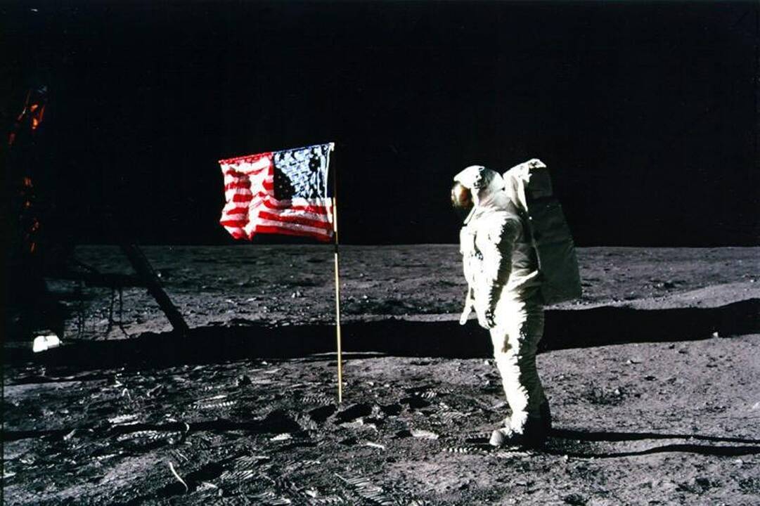 Mėnulyje lankęsis astronautas: palikau ten vaizdo kamerą