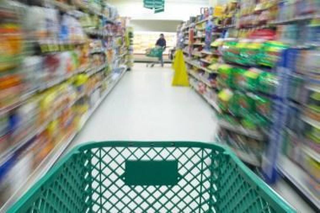 Pirkimo įpročiai: gyventojai vis dar neišlaidauja