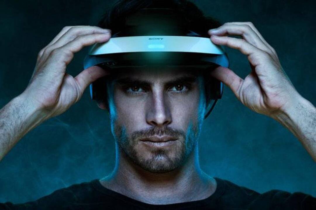 „Sony“ pristato ant galvos užsidedamą virtualų „kino teatrą“