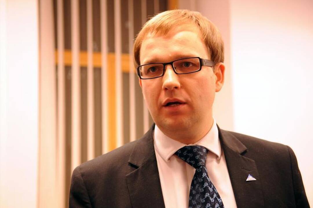 Seimas panaikino „darbiečio“ V.Gapšio teisinę neliečiamybę