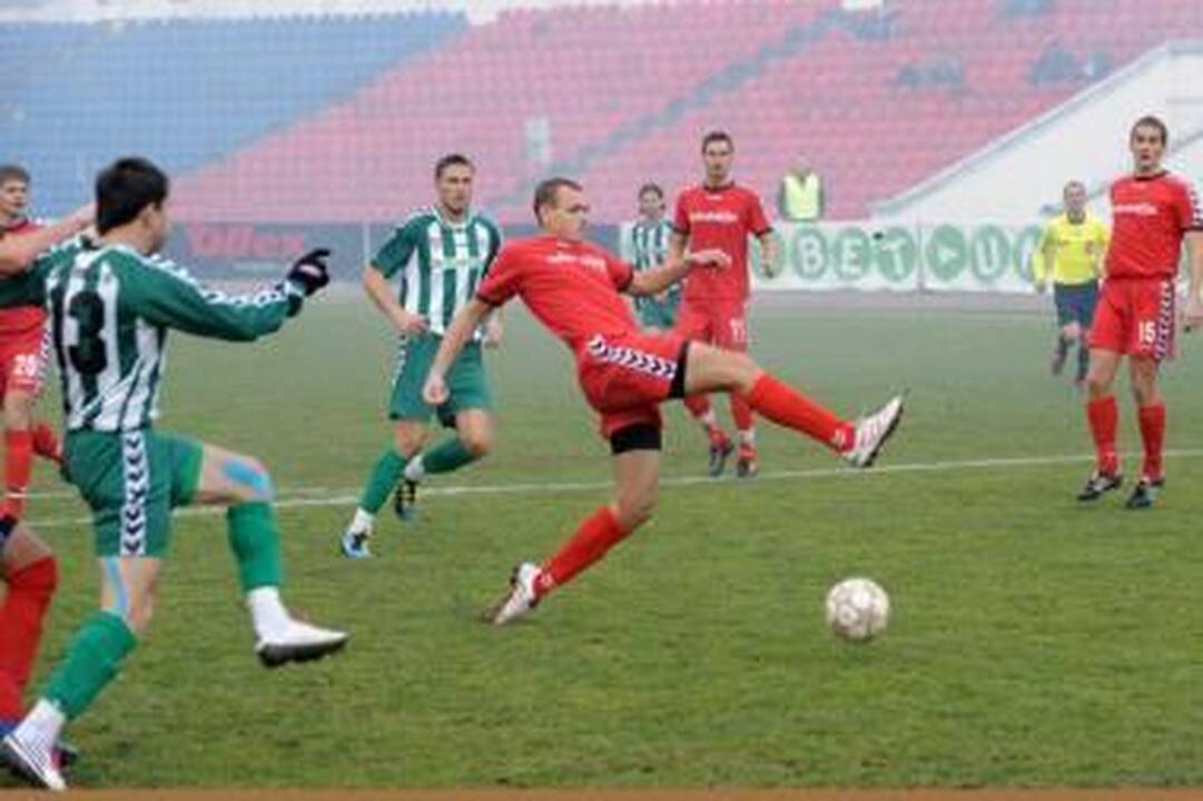 Lietuvos futbolo A lygoje – lyderių nesėkmės