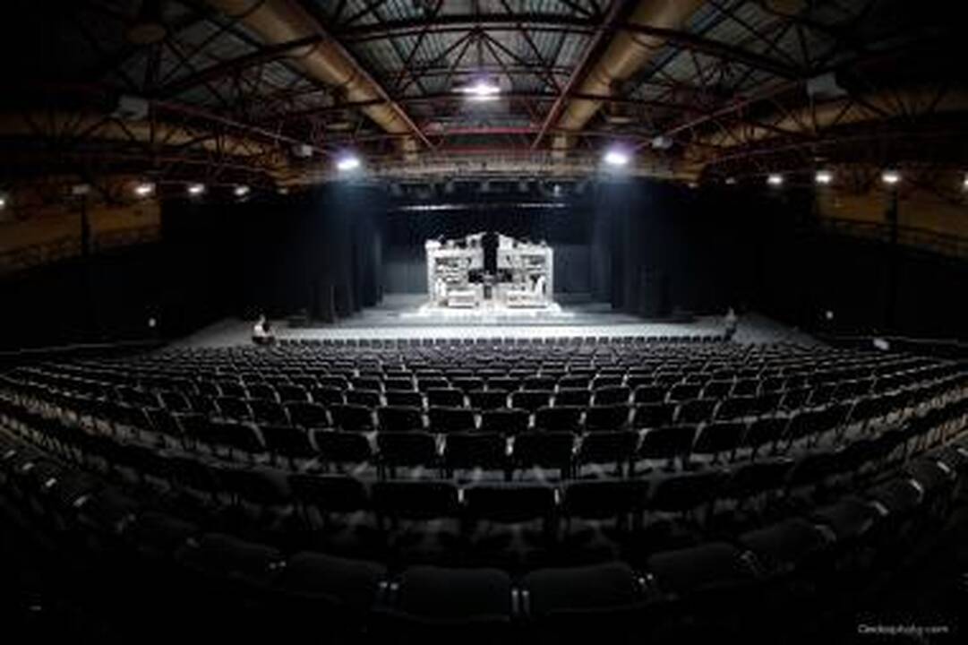 Teatro arena nuo šiol vadinsis Ūkio banko teatro arena